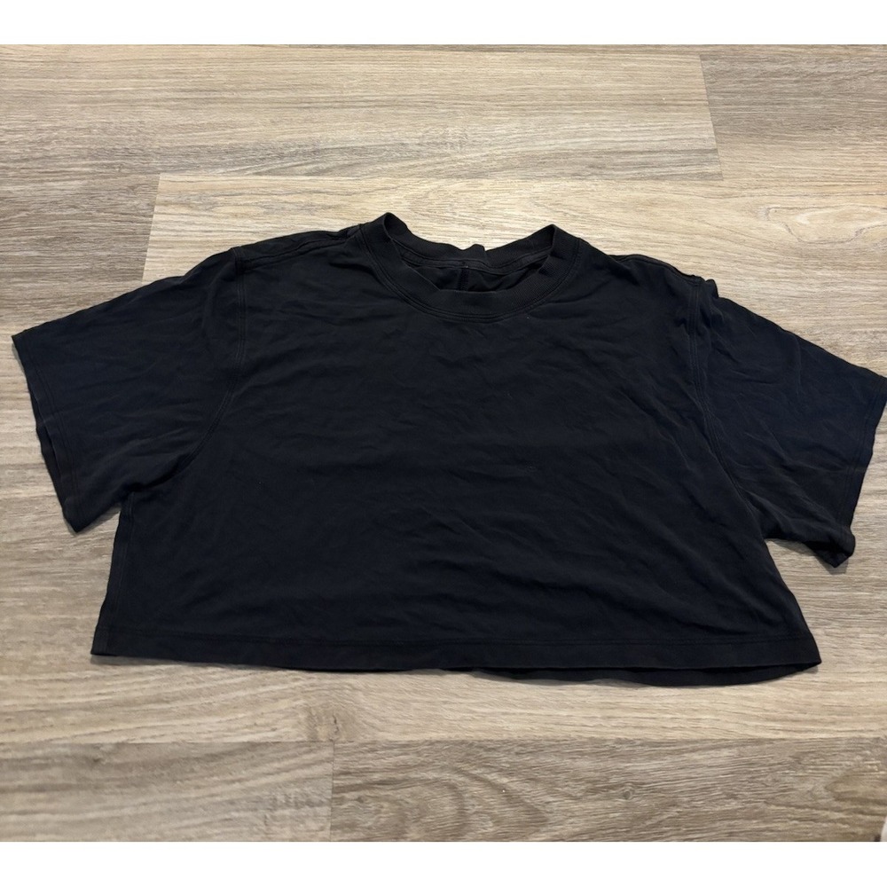 Lululemon All Yours Cropped Short Sleeve T-Shirt Black Size M Pima Cotton